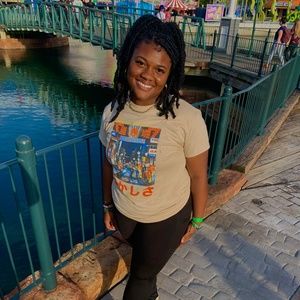 Meet your Posher, Kim